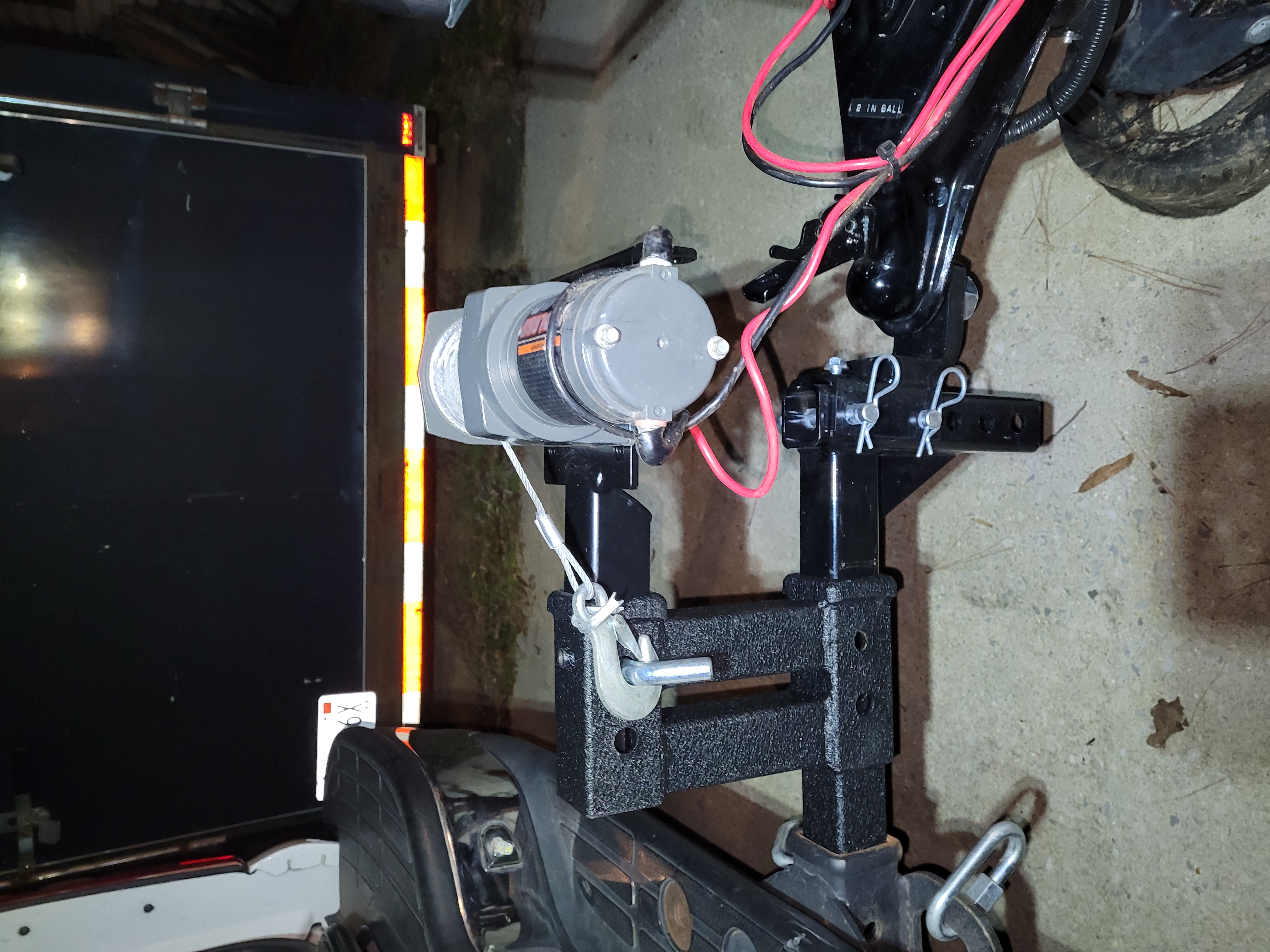 2K Winch with Hitch Adapter